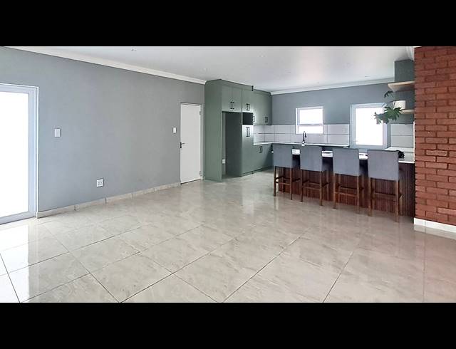3 BEDROOM HOUSE FOR SALE IN GOLDEN MILE